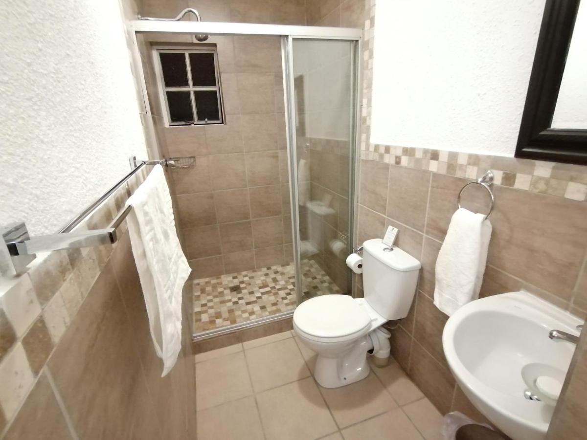 Fourways Bnb Йоханнесбург Экстерьер фото